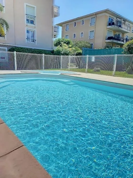Superbe Appartement Avec Balcon- Wifi- Clim Cagnes-sur-Mer Apartmán