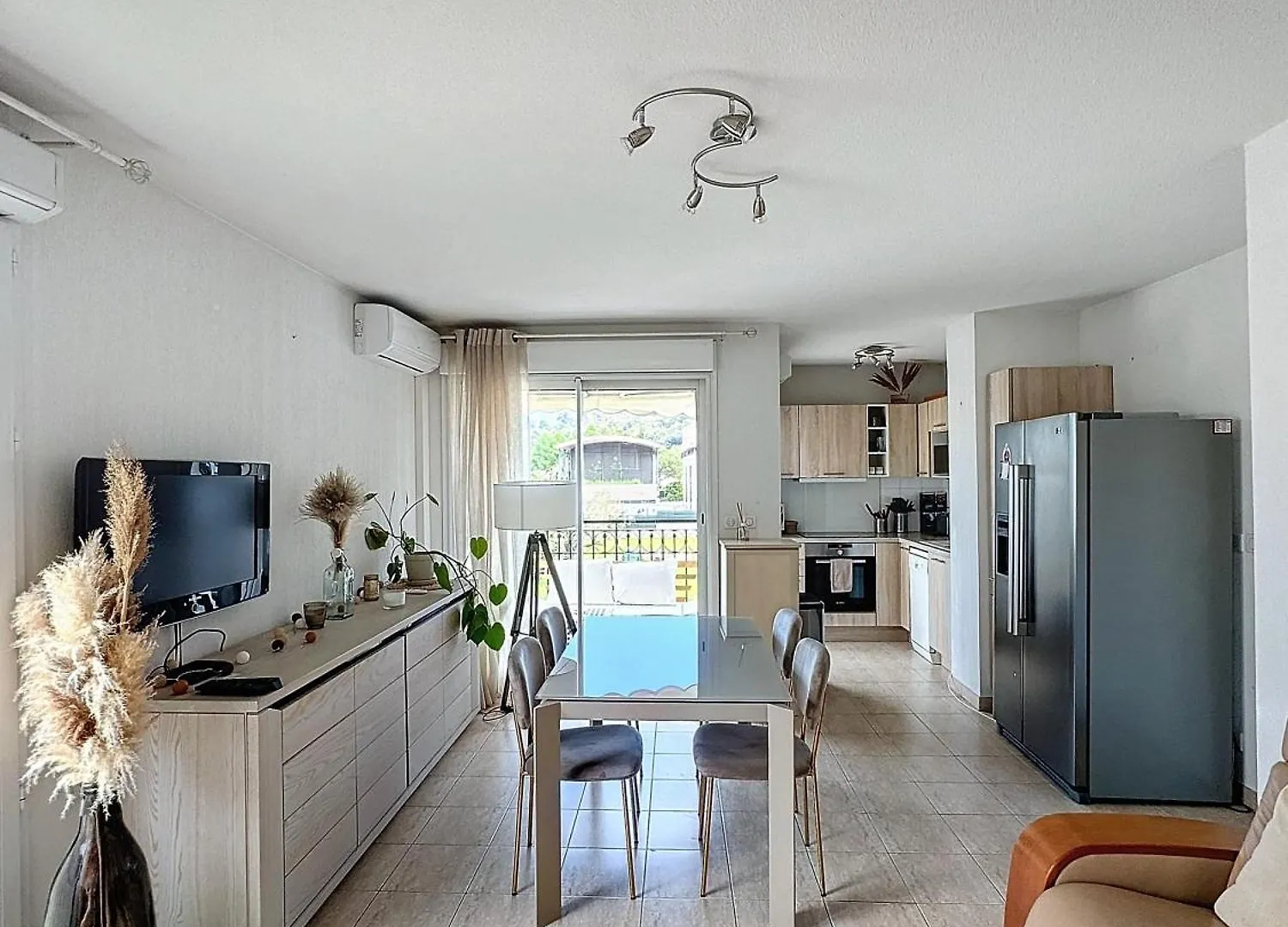 Apartmán Superbe Appartement Avec Balcon- Wifi- Clim Cagnes-sur-Mer Francie